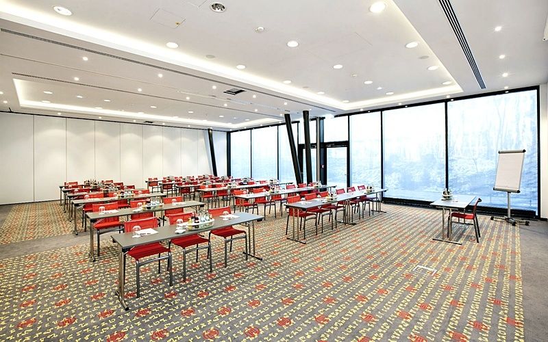 - Westpark, An Ihg Hotel